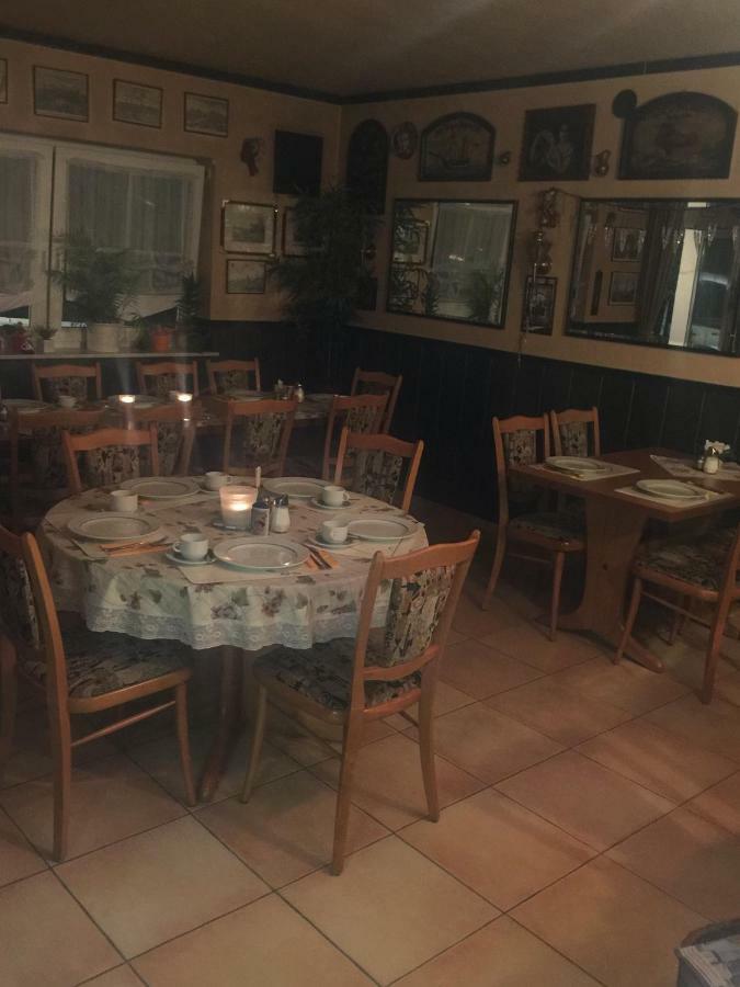 Caruso Pension Und Pizzeria Salzweg Exterior photo